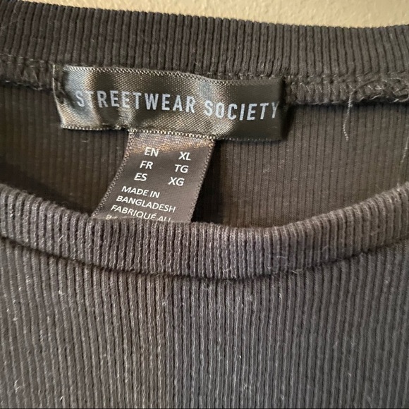 Streetwear Society Cropped Short Sleeve Black Tee, Size XL - Picture 2 of 2